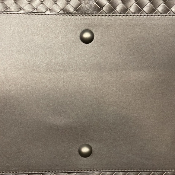 Medium Intrecciato Duffle
Bottega Veneta - Picture 14 of 16